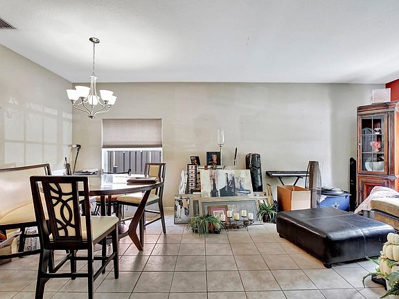 5th image of 2287 NW 72nd Terrace