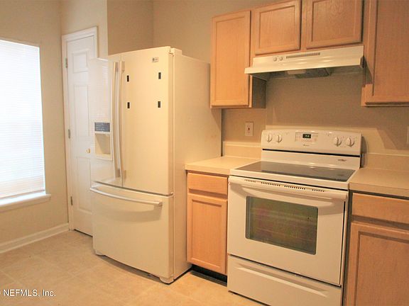 3rd image of 12311 Kensington Lakes Dr Unit 1505
