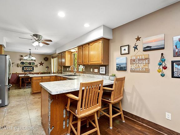 4th image of 11412 Halma Ln
