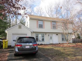982 Princewood Ave, Lakewood, NJ