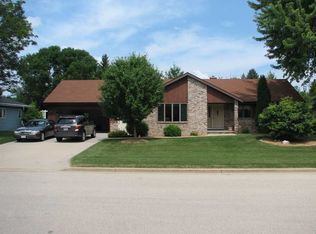 4816 W Wildflower Ln, Appleton, WI 54914