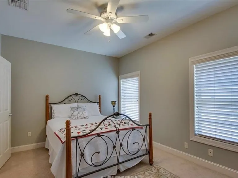3 Sullivans Ln — Photo 4