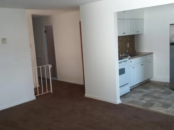 2618 Parkside Ter, Brookhaven, PA 19015