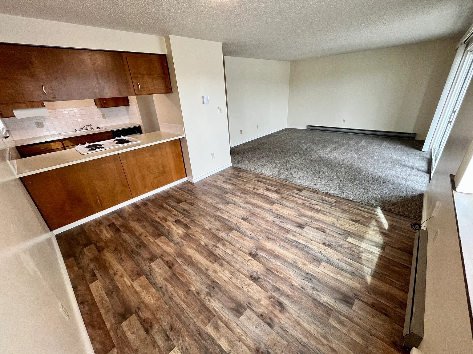 2 bed, 850 sqft, $1,075 — Photo 1