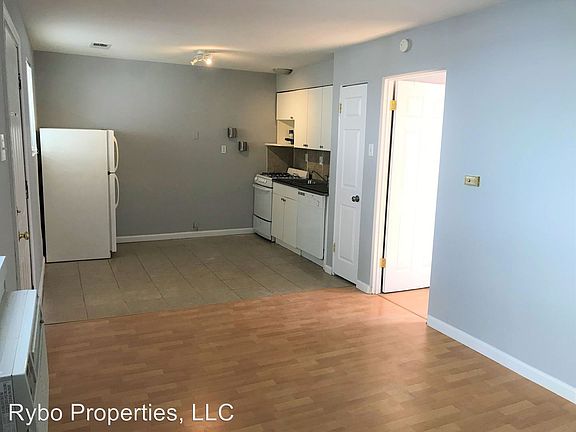 5th image of 4363 Laclede Ave #3