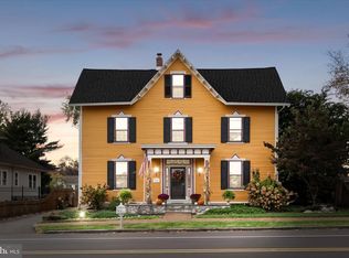 27 Church St, Hamilton, NJ 08620