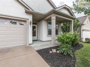 23317 W 90th Ter, Lenexa, KS 66227