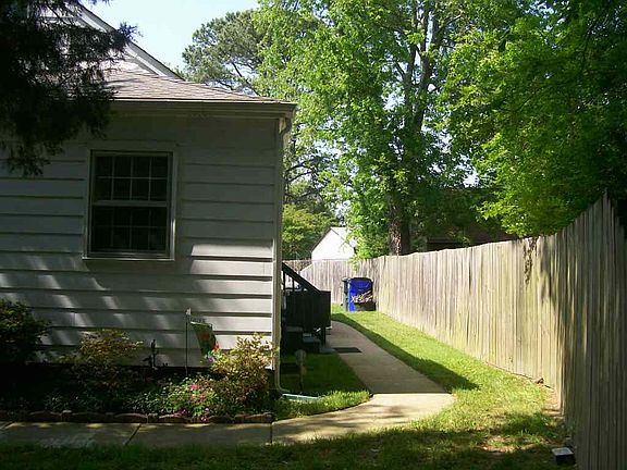 5th image of 1200 Sunset Dr
