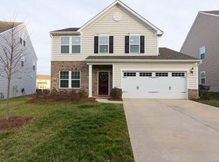 2717 Peebles Ln, Charlotte, NC 28278