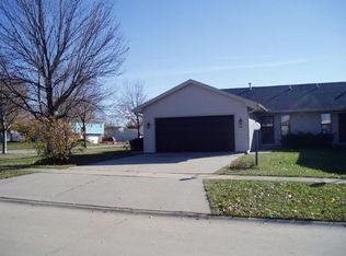 2901 Heritage Dr, Champaign, IL 61822