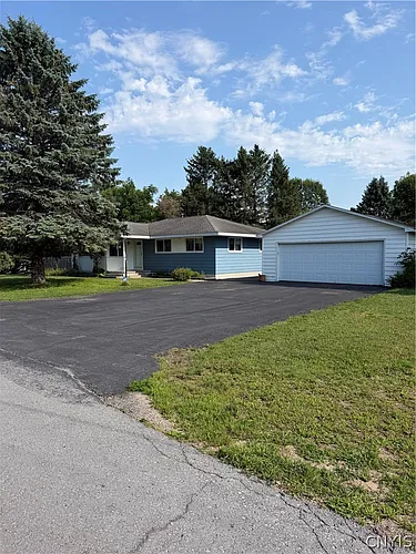 107 Hadley Dr Photo 1