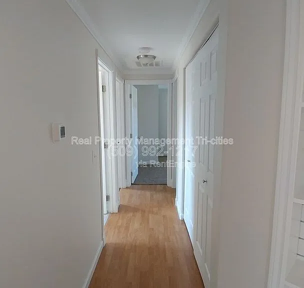 1310 Birch Ave — Photo 10