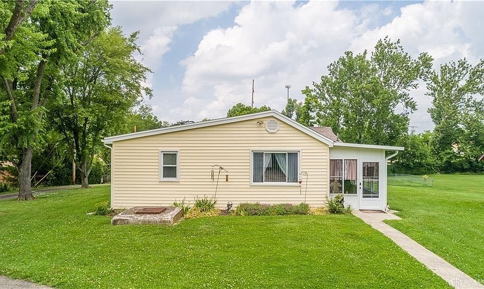 3280 Benchwood Rd, Dayton, OH 45414 MLS 889373 Zillow