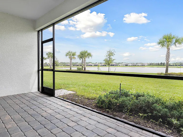 19592 Utopia Ln — Photo 11