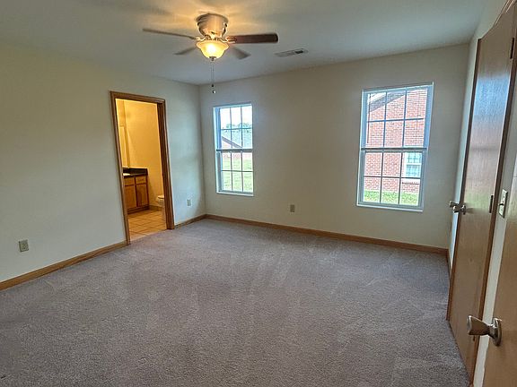 3rd image of 89 Parkers Pointe Dr
