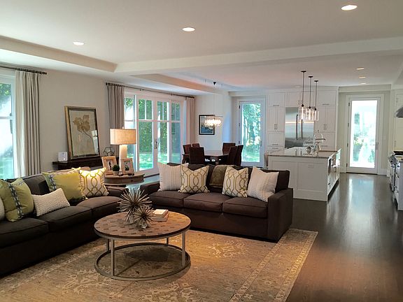 5th image of 20685 Woodhaven Pl