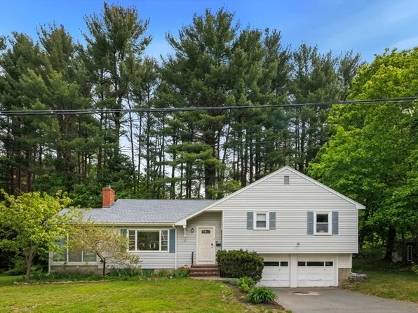5 Priscilla Rd, Lynnfield, MA 01940