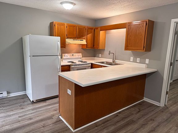 5th image of 747-749 S Lake Dr #747C
