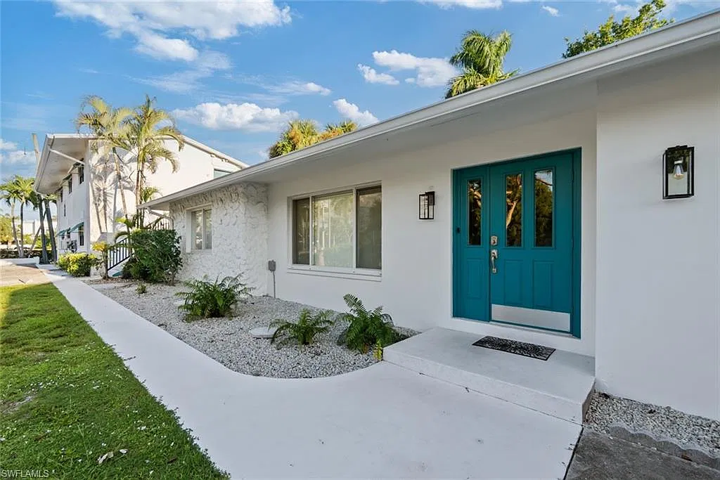 3 bed, 2.0 bath, 1800 sqft, $10,000 — Photo 3