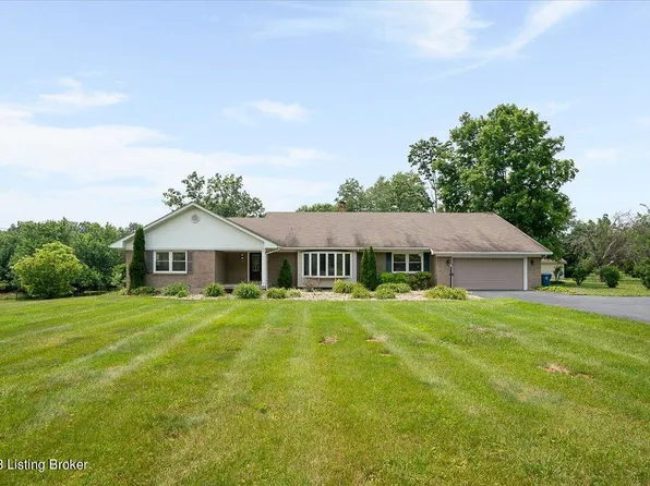 3300 Maple Leaf Dr, La Grange, KY 40031