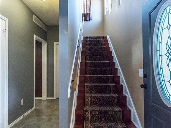 2nd image of 2122 Arbor Creek Dr
