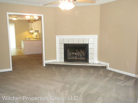 2nd image of 4425 Coopers Creek Dr SE