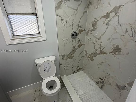 5th image of 531 NE 58th St #3
