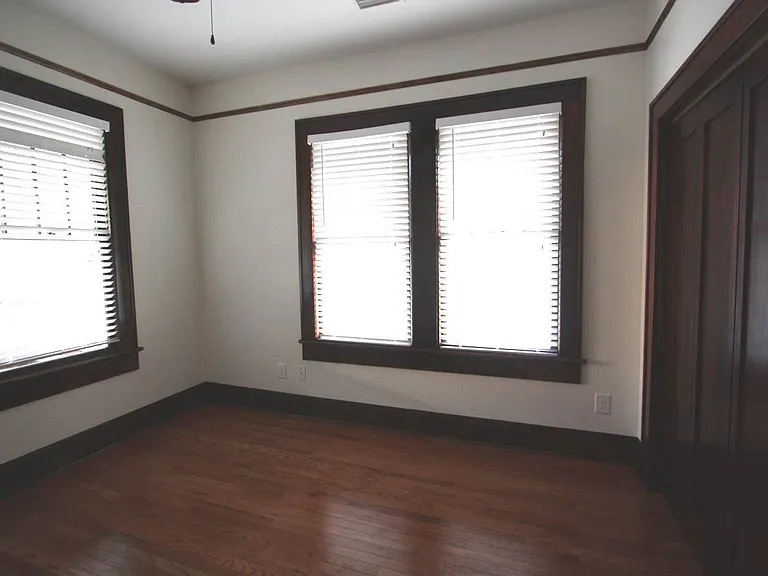2404 N Morgan St — Photo 18
