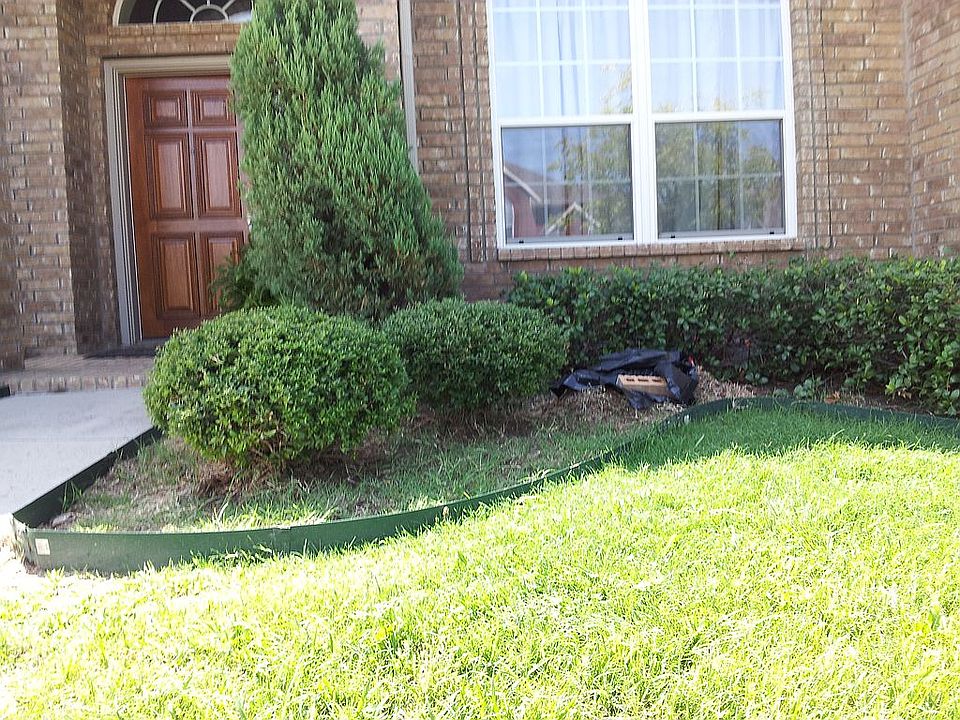 2nd image of 1528 Shepherd Ln