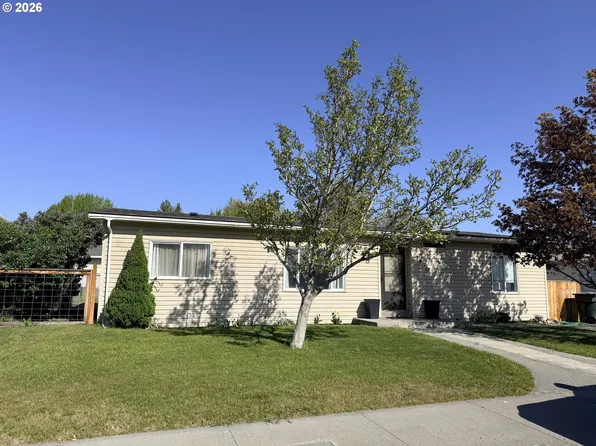 1330 W Sunland Ave, Hermiston, OR 97838