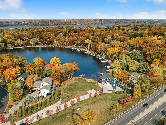 2nd image of 5594 Candy Cove Trl SE