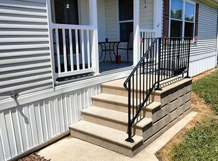 190 Woodland Trails Dr, Collinsville, IL 62234