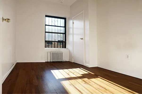 Rented by EXR | media 8