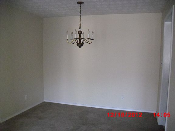 3rd image of 1704 Country Park Dr SE