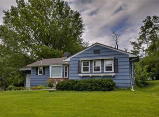 637 Hillside Ave, Liberty, MO 64068