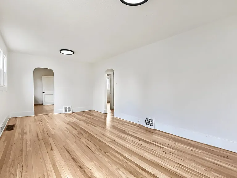8001 E 16th Ave — Photo 2