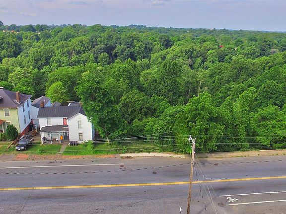 3rd image of 481 Rivermont Ave