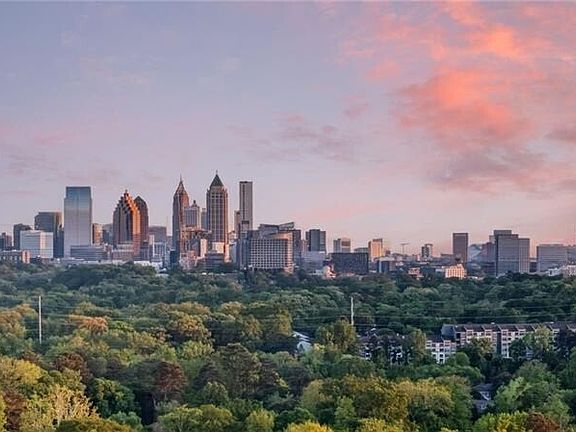 2nd image of 2425 Peachtree Rd NE #1504