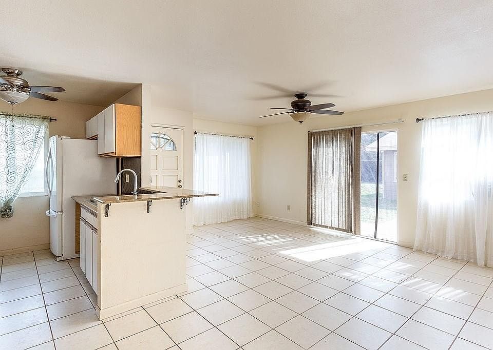 2nd image of 68-3517 E Makuahine St