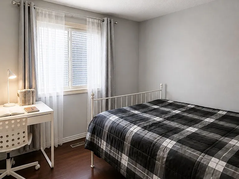 48 Blacktoft Dr #MAIN — Photo 5