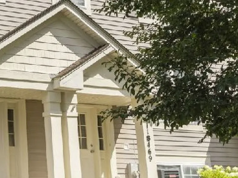 11S469 Rachael Ct — Photo 1