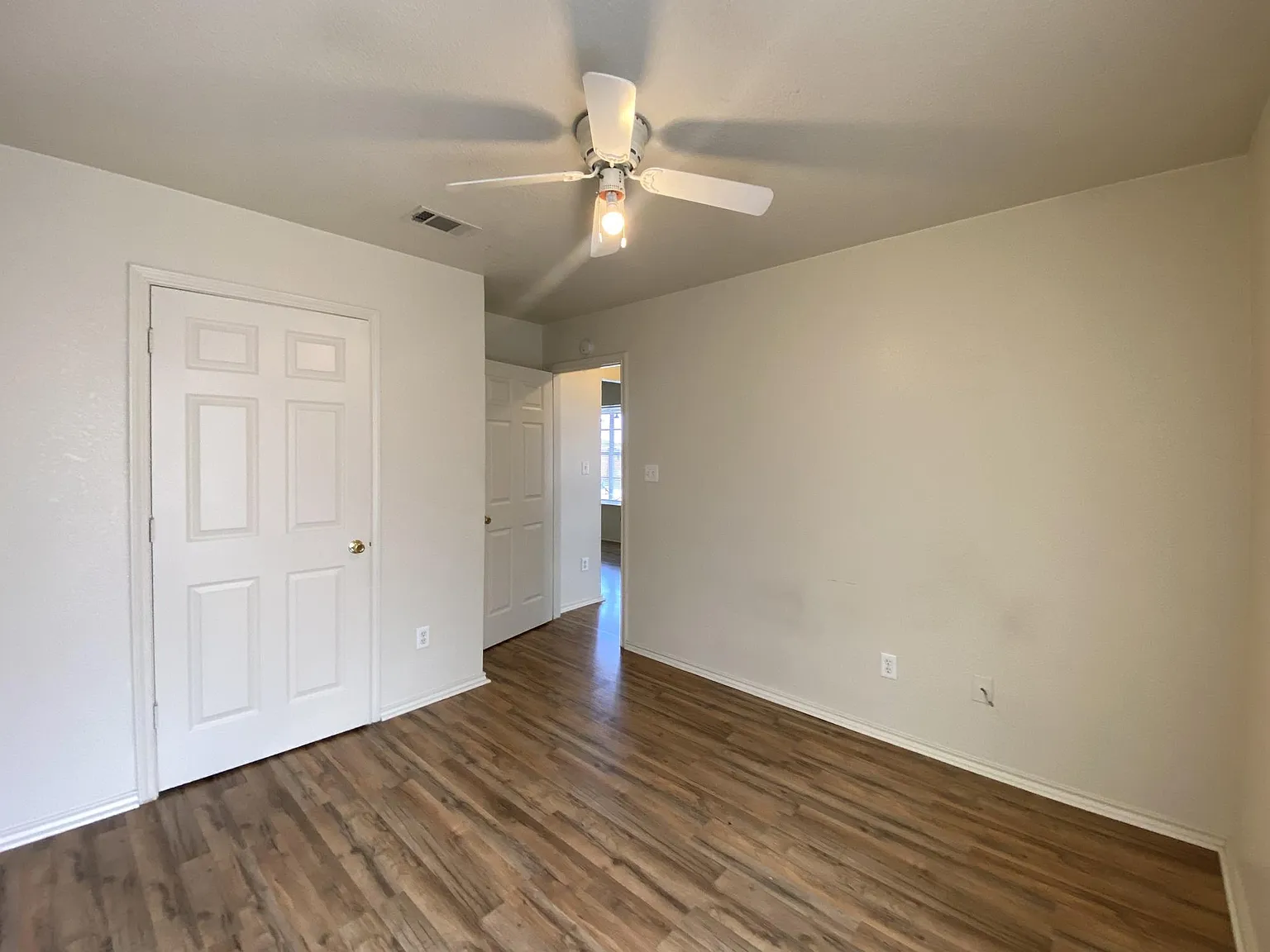 3 bed, 1134 sqft, $799 — Photo 3