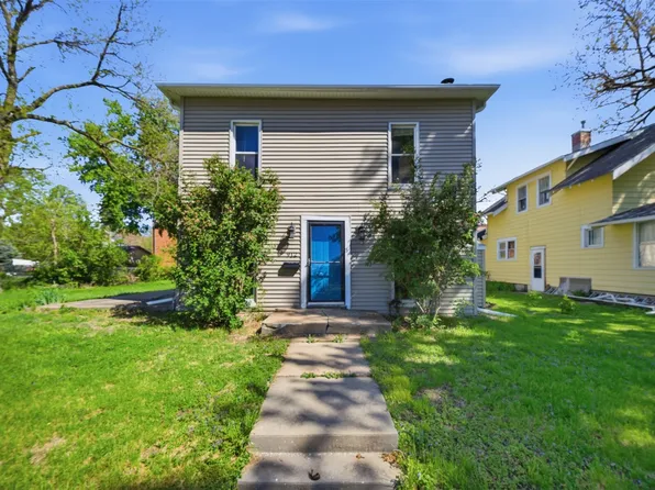 912 Greene St, Adel, IA 50003
