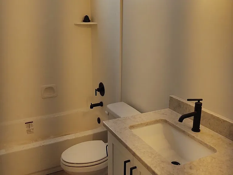 2830 E Snowberry Dr — Photo 2