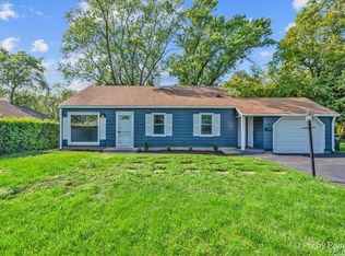 335 Cherry Ct, Glenview, IL