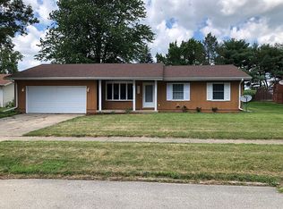 2006 Barnes St, Urbana, IL 61802