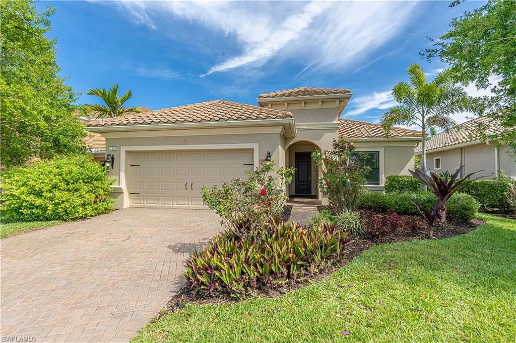 3 bed, 2.5 bath, 2227 sqft, $3,500 — Photo 1