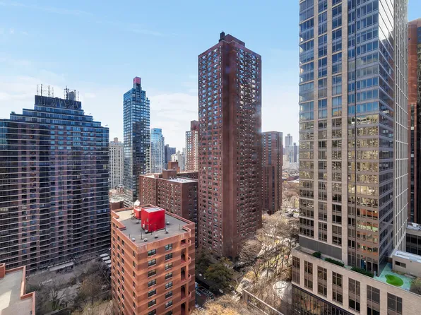 200 East 94th Street 2011 image 3 of 16