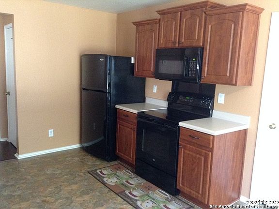 5th image of 5739 Lovett Oaks