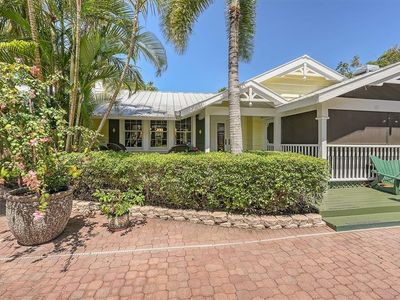 1845 Bougainvillea St, Sarasota, FL, 34239